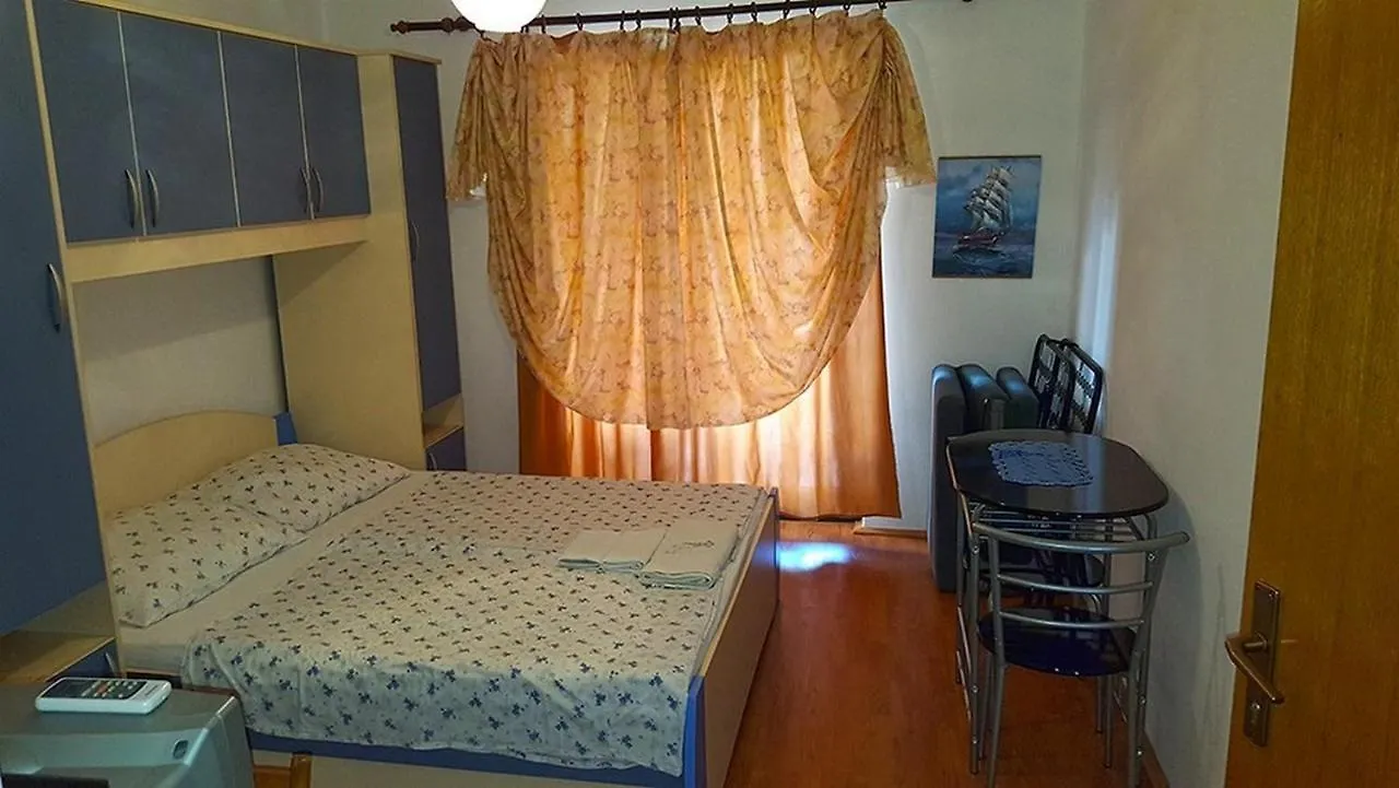 Apartments With A Parking Space Lopar, Rab - 21808 Croatia