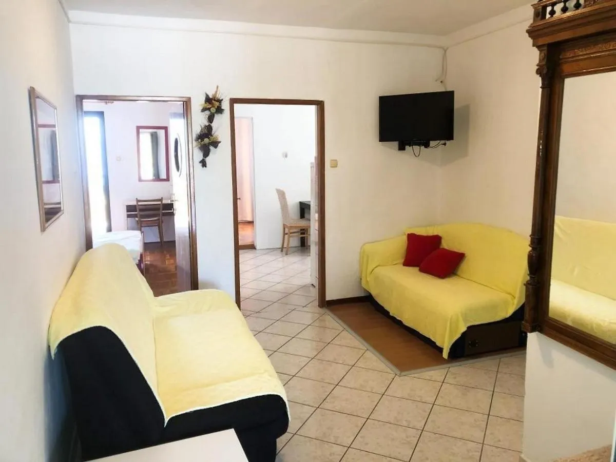 Apartments With A Parking Space Lopar, Rab - 21808