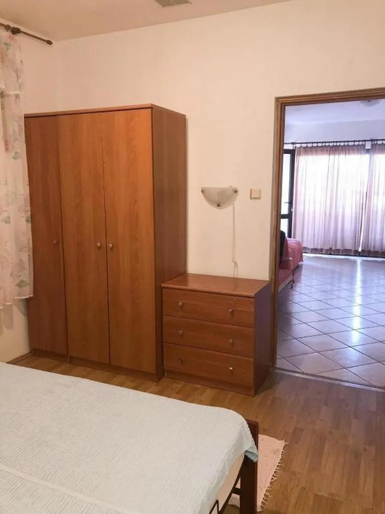 Apartments With A Parking Space Lopar, Rab - 21808