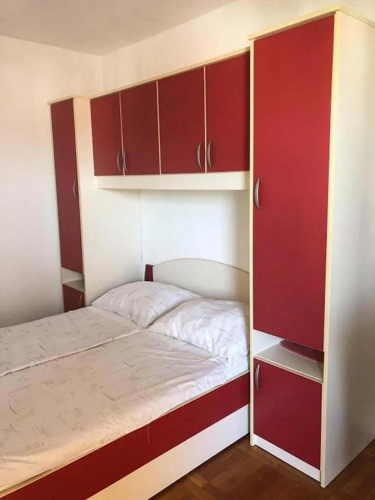 Apartments With A Parking Space Lopar, Rab - 21808